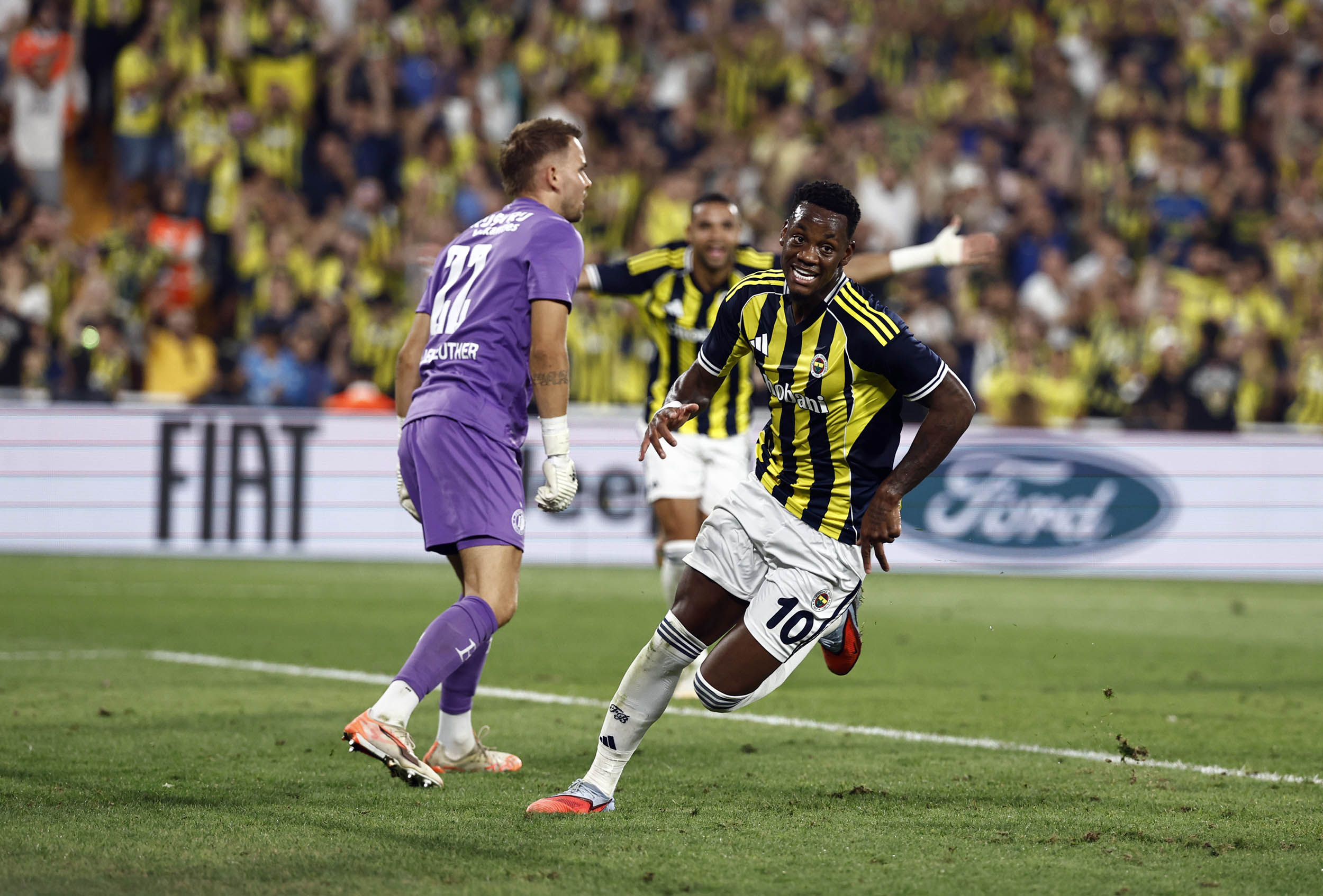 本菲卡2025引进了几名球员