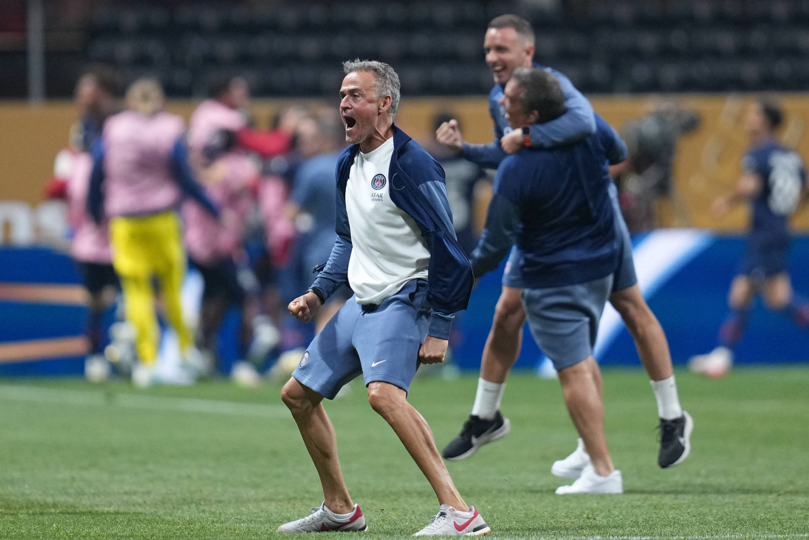 包含国际比赛日巴黎圣日耳曼篮板制胜——法国杯节点到来；更衣室稳定；资深球员宣示担当的词条