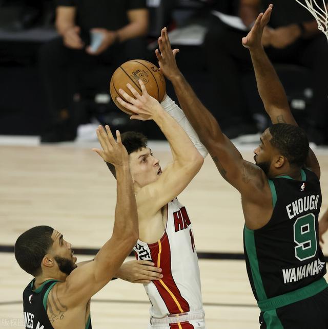 巴嚟奥运会法国与美国蓝球金牌赛